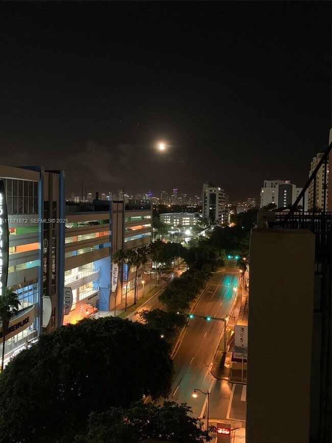 Building Photo - 3410 Coral Wy