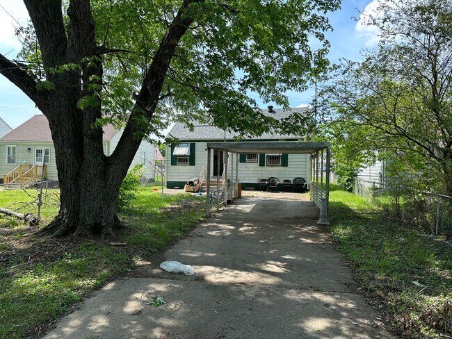 Foto del edificio - 3 bed house in Church Hill! Central HVAC, laundry, yard with shed!
