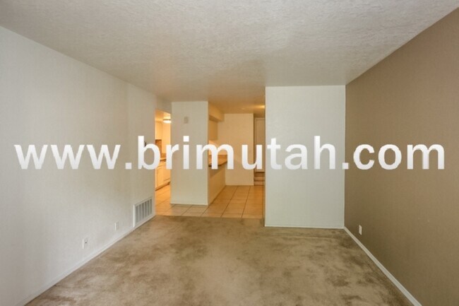 Building Photo - 31 M St