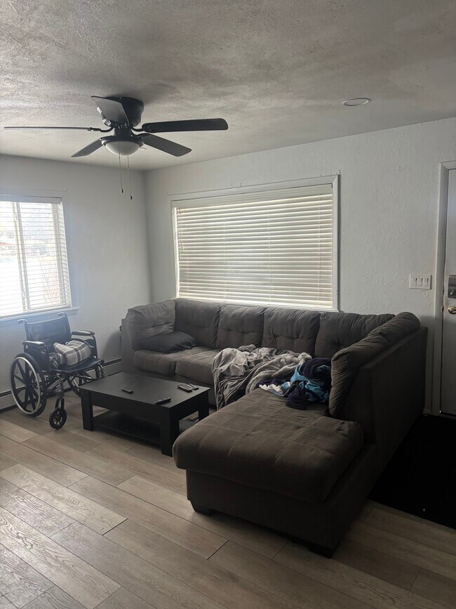 Foto del edificio - 2917 1/2 Formay Ave