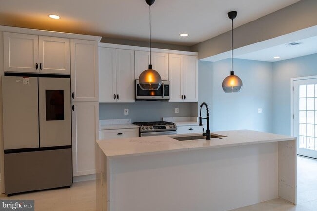 Foto del edificio - 706 Longfellow St NW