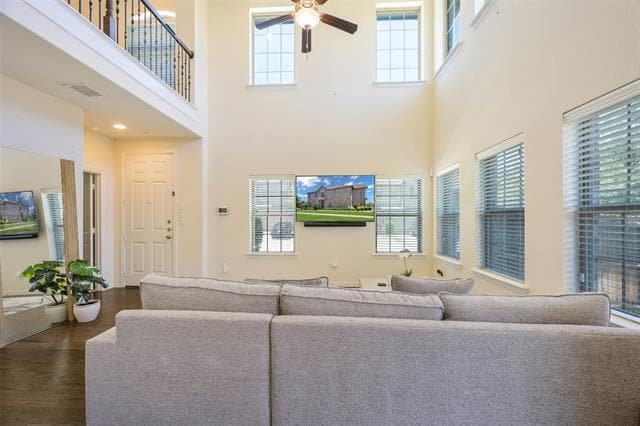 Building Photo - 4755 Bridgewater St