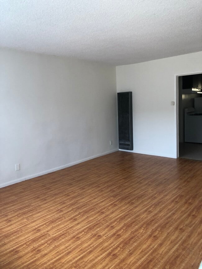 Building Photo - 1224 N Orange Dr