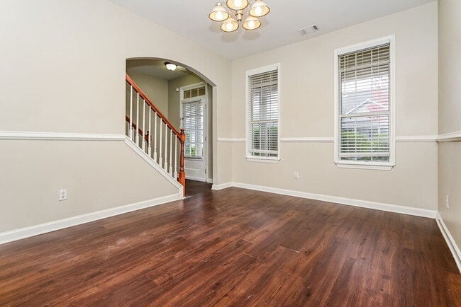 Building Photo - 613 Brookwater Dr