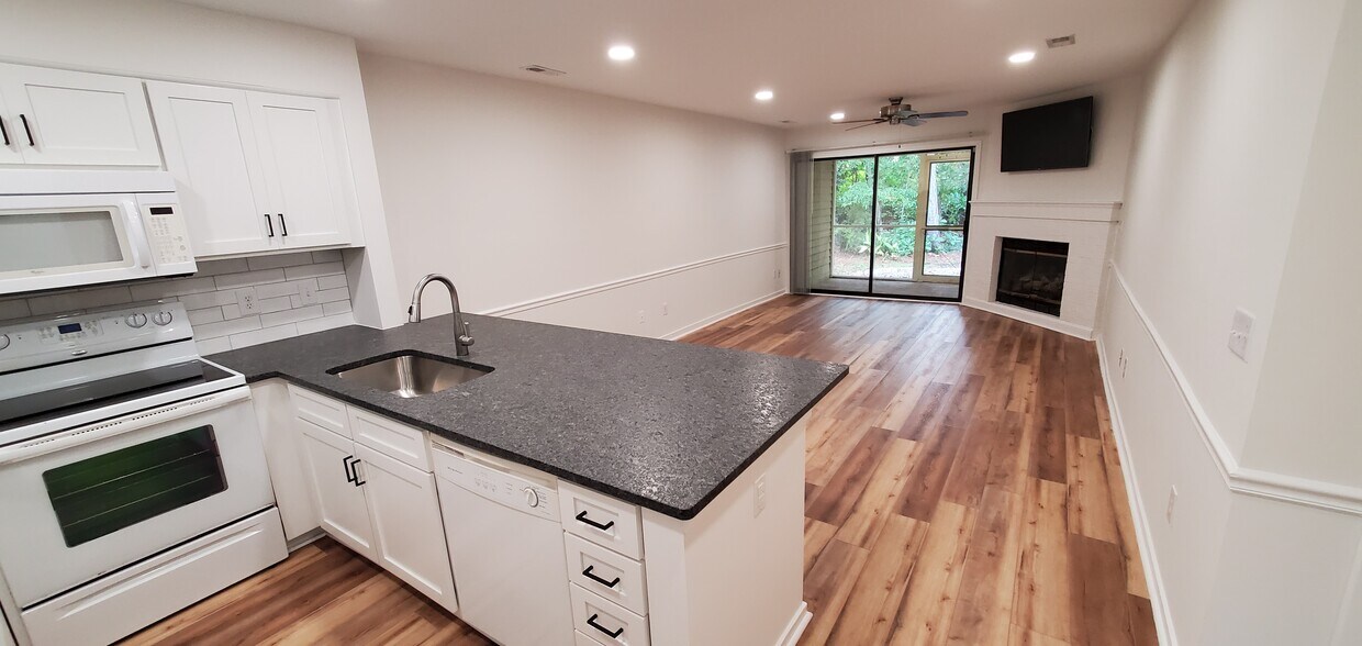 1507 Military Cutoff Rd, Wilmington, NC 28403 Condo for Rent in