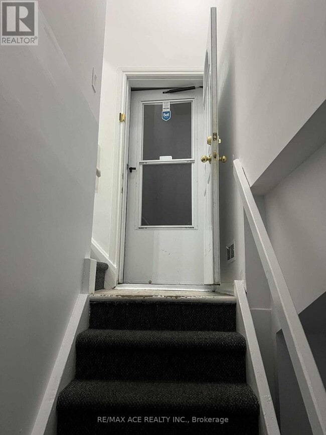 Building Photo - 137 Janray Dr