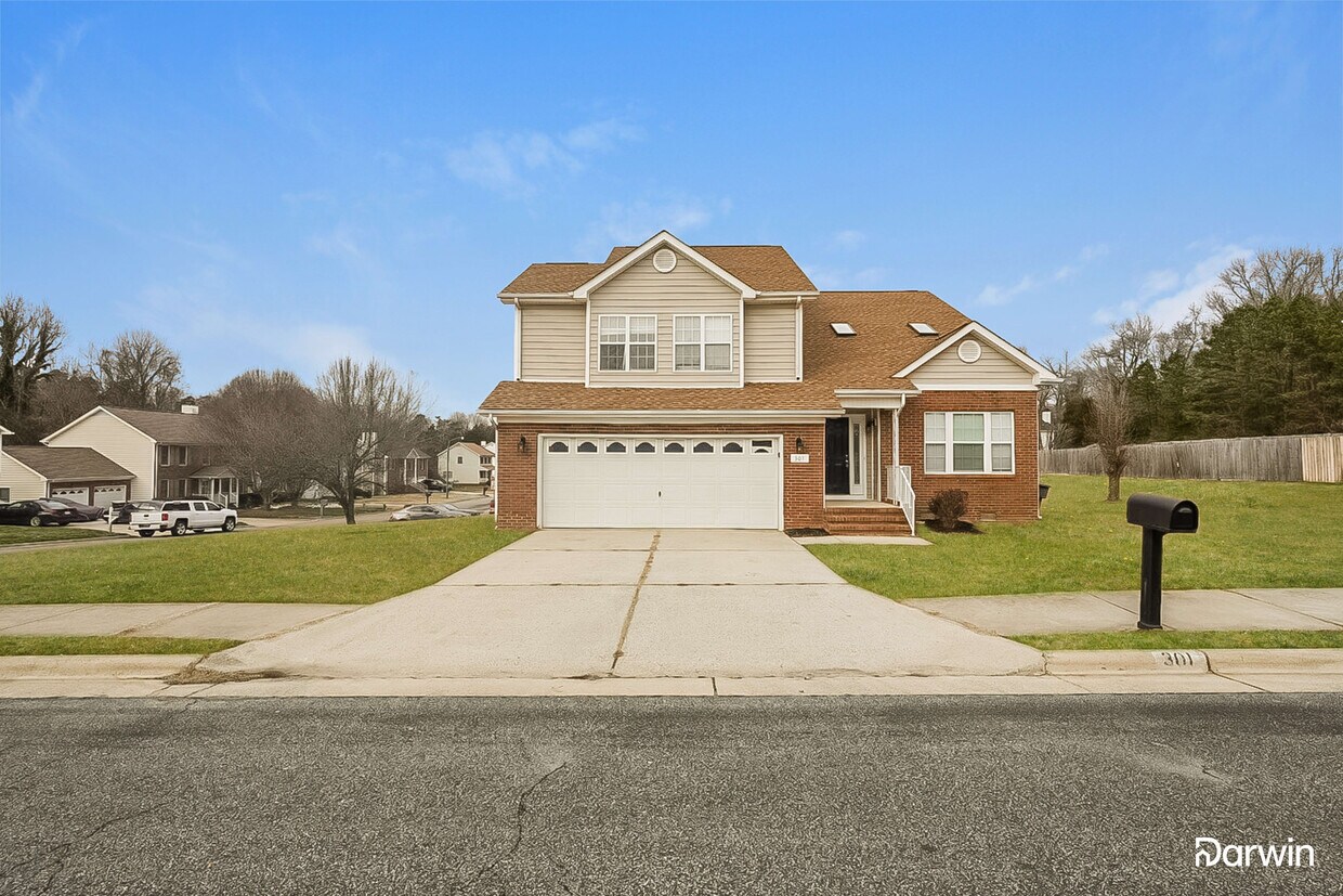 Primary Photo - 301 Mount Olive Drive, Greensboro, NC 27406