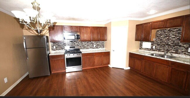 Foto del edificio - 6735 Narcissus St