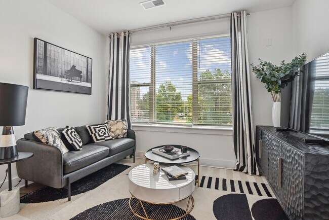 Building Photo - Link Apartments® Mint Street