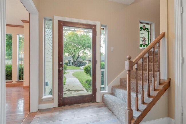 Foto del edificio - 6615 Castle Ln Dr