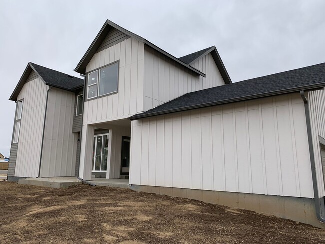 Building Photo - Newly constructed Single Family Home in Mo...