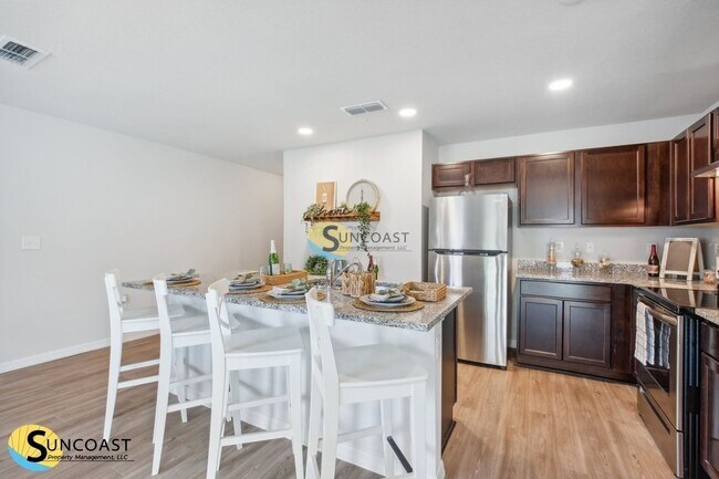 Building Photo - 7632 Mailes Ct