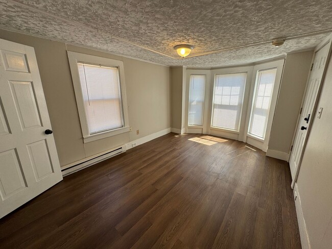 Building Photo - 48-50 Portland Street - - 1-Unit 50