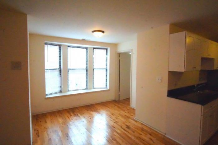 Building Photo - 2 bedroom in SPRINGFIELD IL 62704