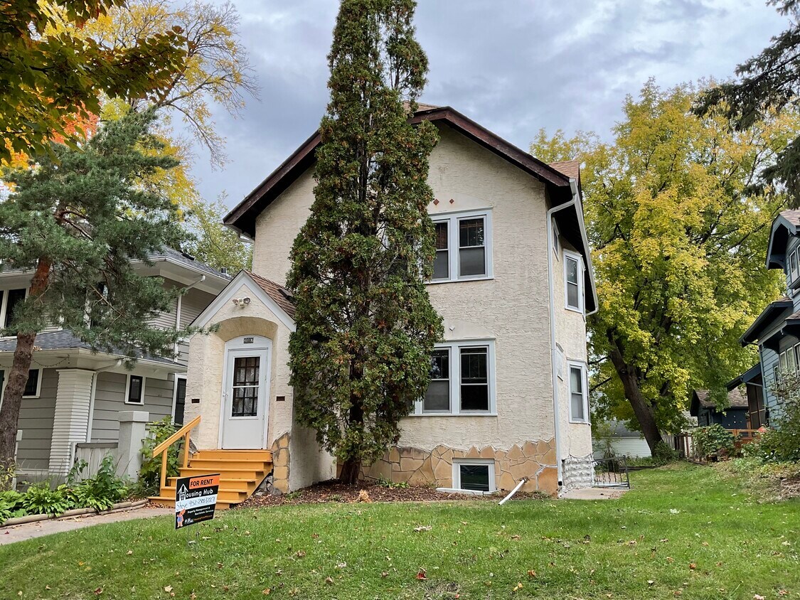 Foto principal - 2097 Fairmount Ave