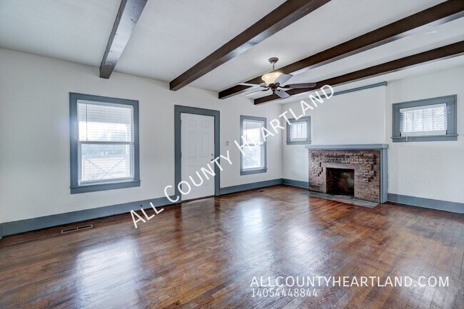 Building Photo - 801 NW 90th St