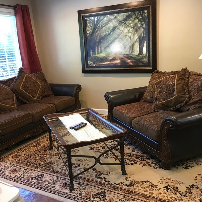 Building Photo - Walnut Cove Apartments