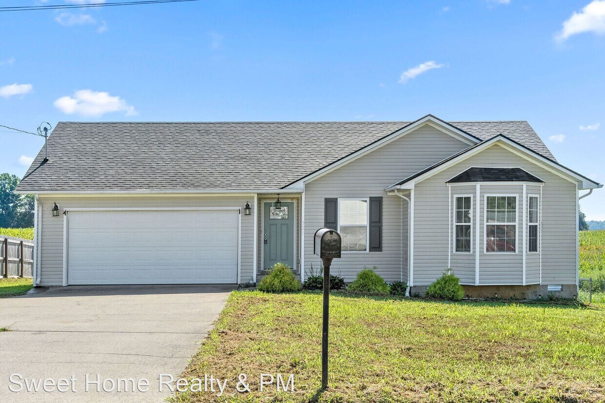 Primary Photo - 3 br, 2 bath House - 721 Shetland Drive