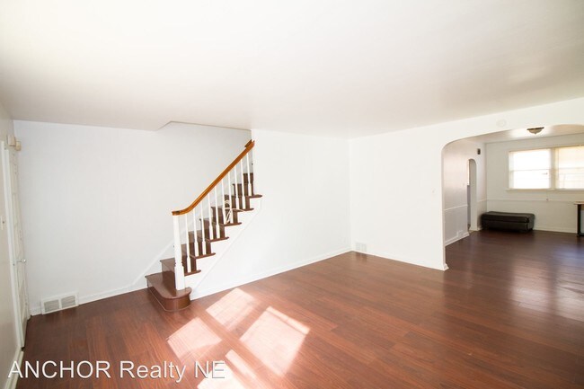 Building Photo - 1511 Levick St