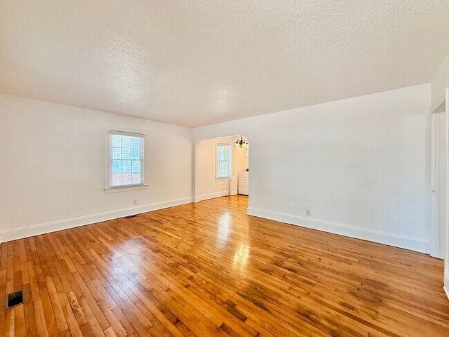 Foto del edificio - 2 Bedroom 1 Bathroom Home Located in South Hill, VA