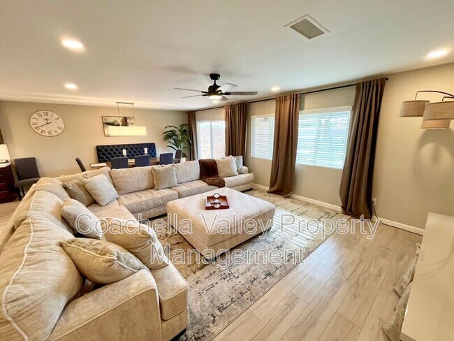 Building Photo - 84131 Azzura Way