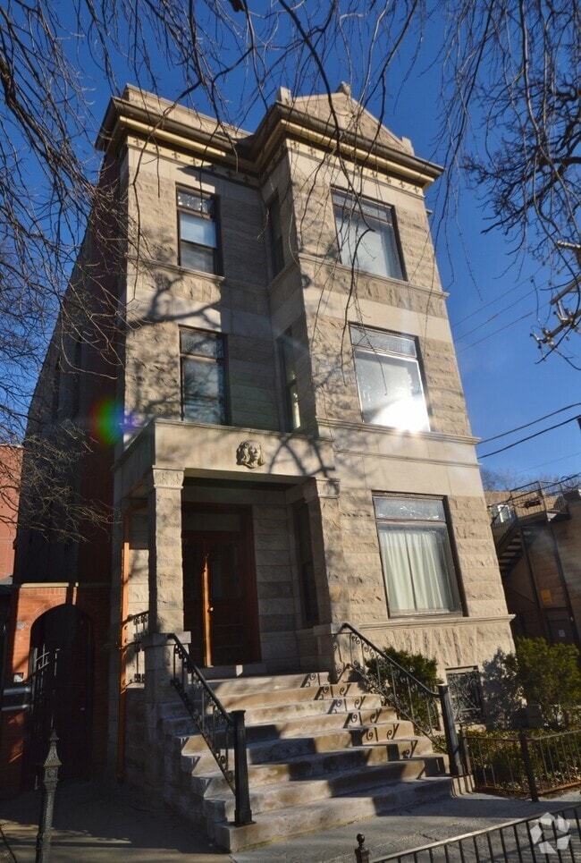 Building Photo - 2317 N Orchard St