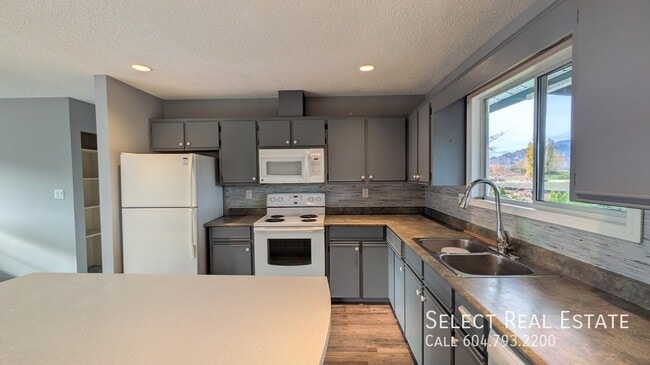 Photo du bâtiment - 45119 Stevenson Rd