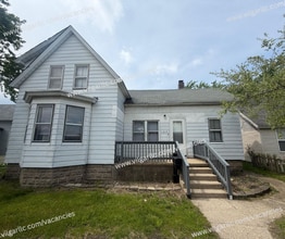Building Photo - 109 Columbia St
