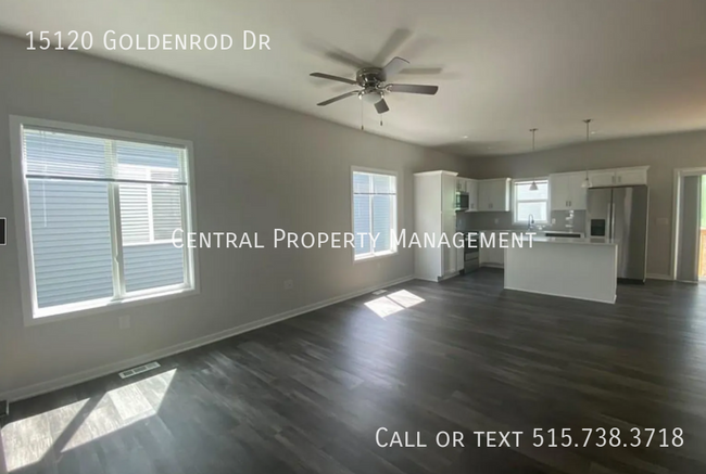 Foto del edificio - 15120 Goldenrod Dr