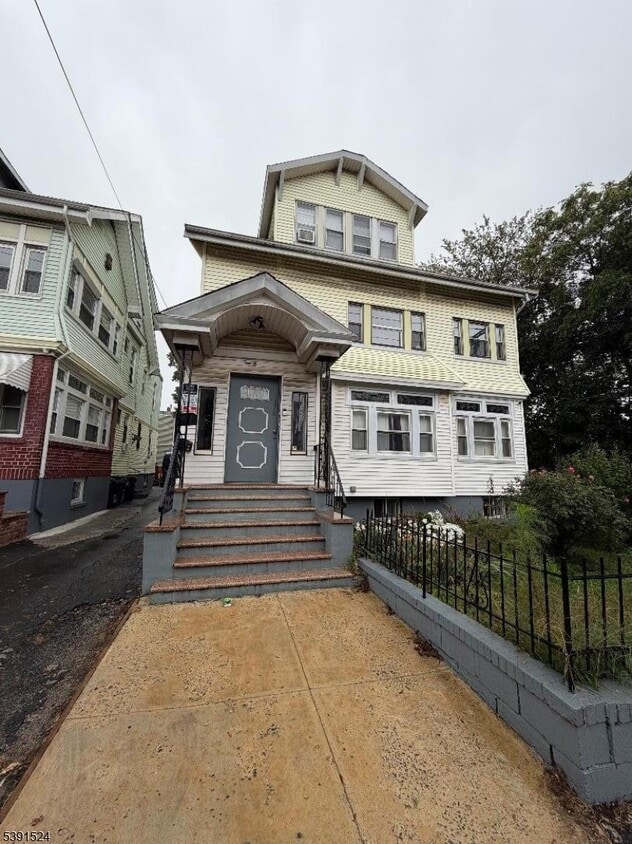 Primary Photo - 178 Osborne Terrace