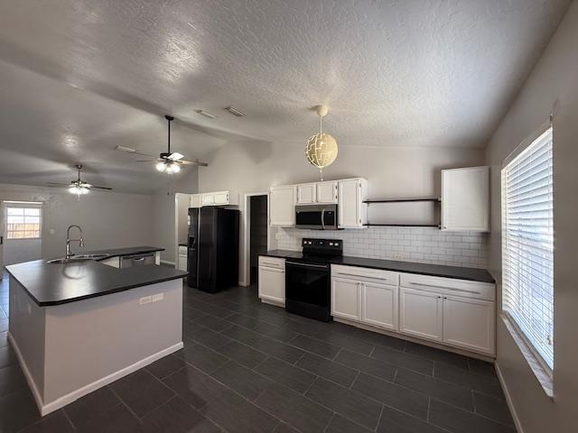 Building Photo - 6805 Song Dr