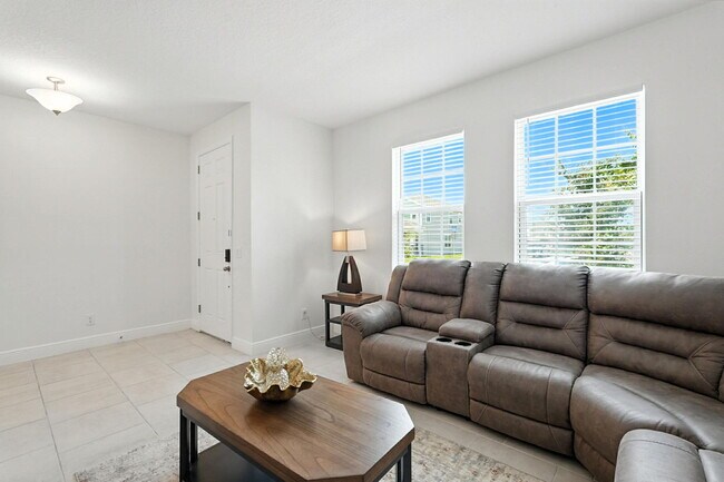 Building Photo - 2720 Nottel Dr