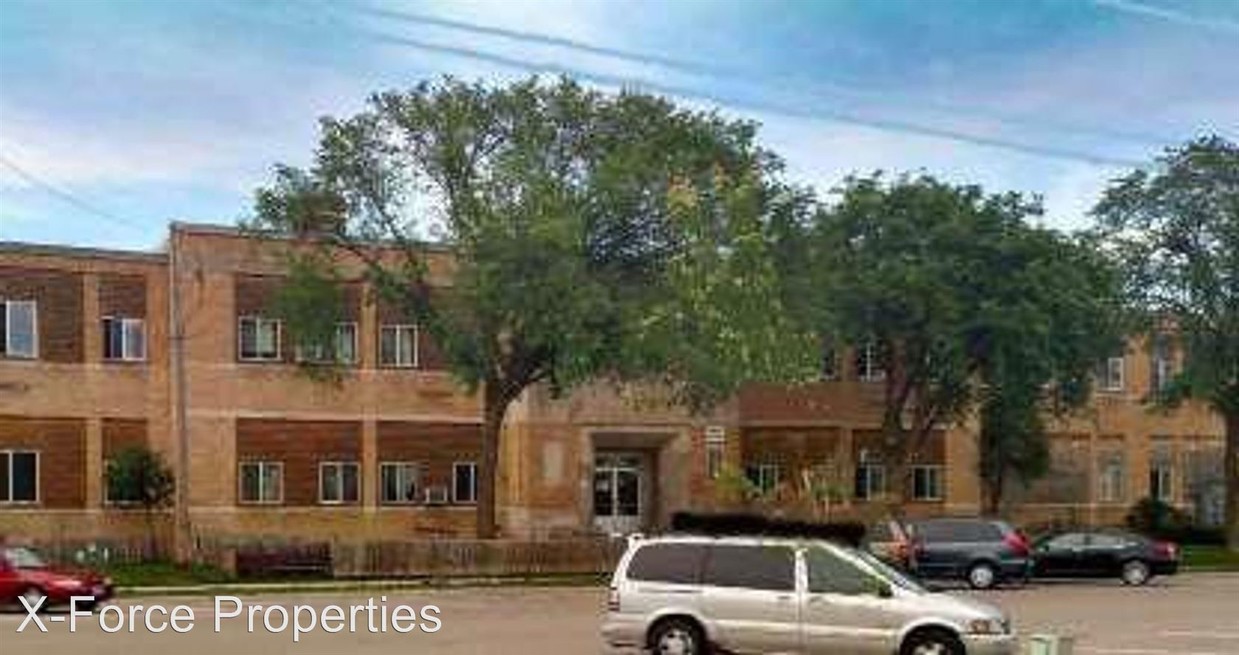 Foto principal - 113 3rd St E