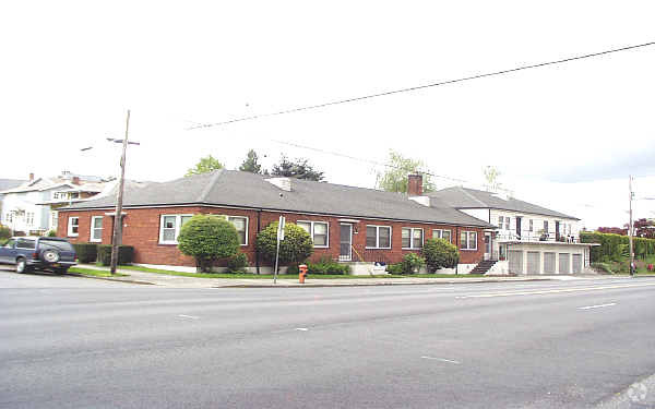 Foto del edificio - Burnside Street Apartments