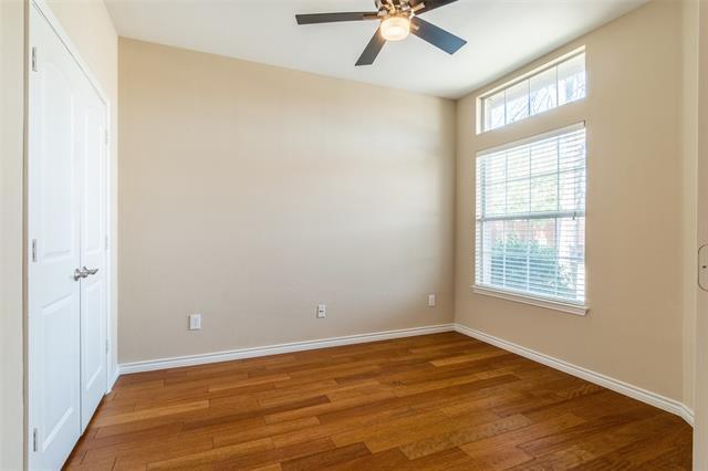 Foto del edificio - 1317 Heather Brook Dr