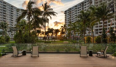 Building Photo - Flamingo South Beach