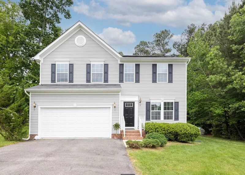 Foto principal - 5700 Barnwood Dr
