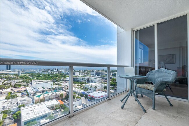 Foto del edificio - 1800 Sunset Harbour Dr
