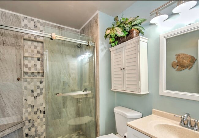 Photo - 4803 SW Santa Barbara Ct Townhome