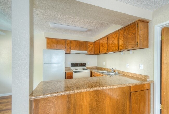 Interior Photo - Eastwood Gardens