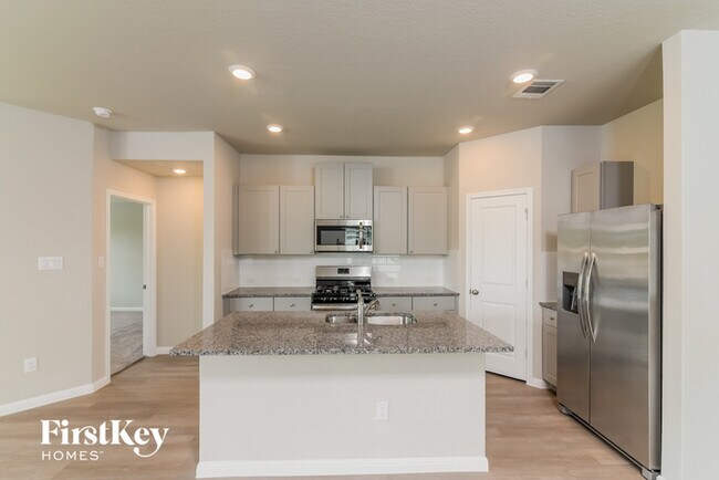 Foto del edificio - 1902 Morse Way