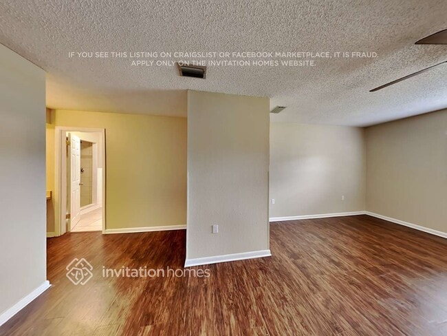 Foto del edificio - 4830 S Gachet Blvd