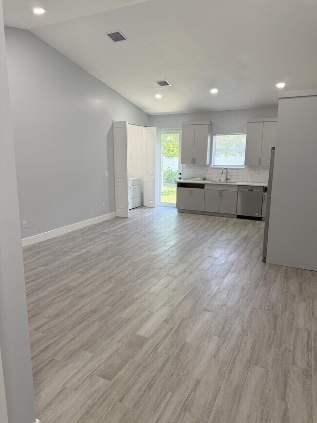 Foto del edificio - 4323 Barbridge Rd