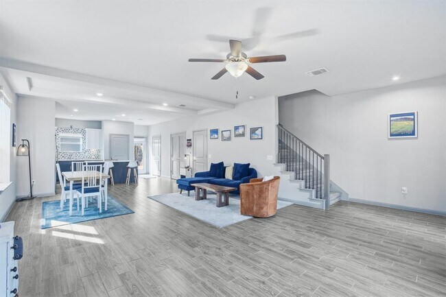 Foto del edificio - 5909 Charles Merle Dr.