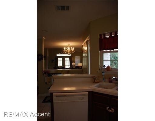 Building Photo - 4 br, 2.5 bath House - 24 Marsh Hen Ct.