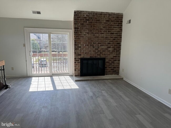 Building Photo - 632B Palmer Ln