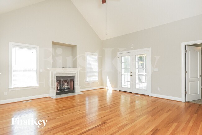 Building Photo - 85 Great Oak Dr