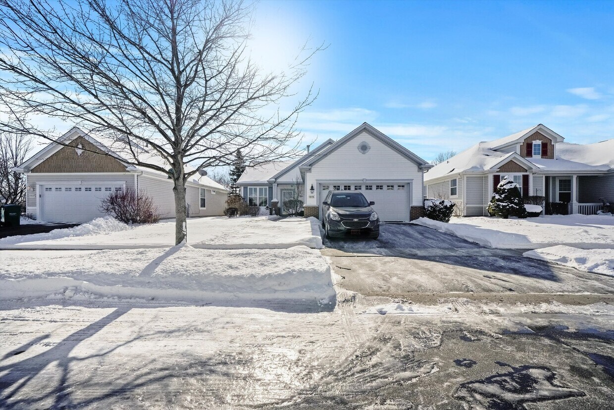 Primary Photo - 13125 Illinois Dr