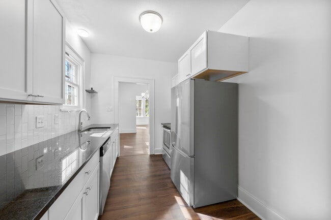 Alley kitchen - 321 State St