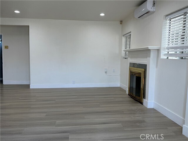 Foto del edificio - 2712 W Hellman Ave